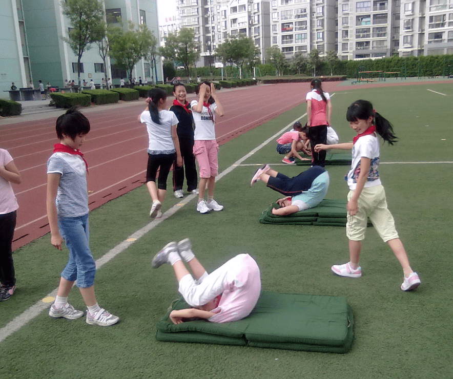 新奧門免費(fèi)資料大全在線查看|資格釋義解釋落實(shí),新澳門免費(fèi)資料大全在線查看，資格釋義、解釋與落實(shí)的重要性